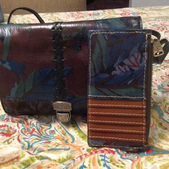 Patricia Nash purse and wallet sleeve - Picture 1 of 3